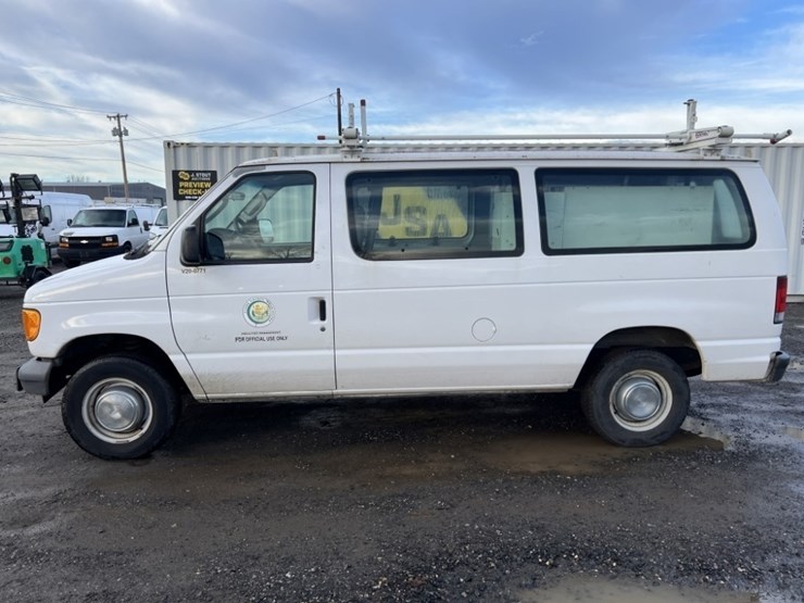 2006-ford-e350-image-7