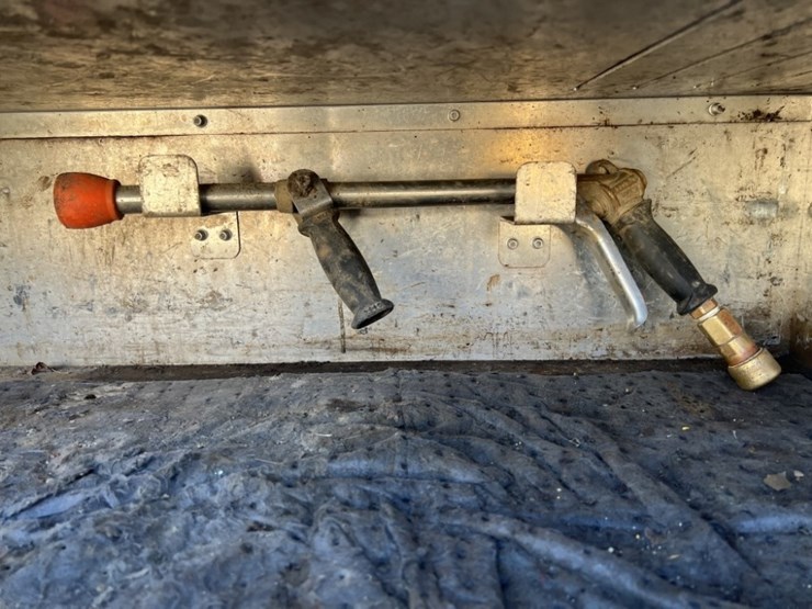 2014-vactor-2100-image-20