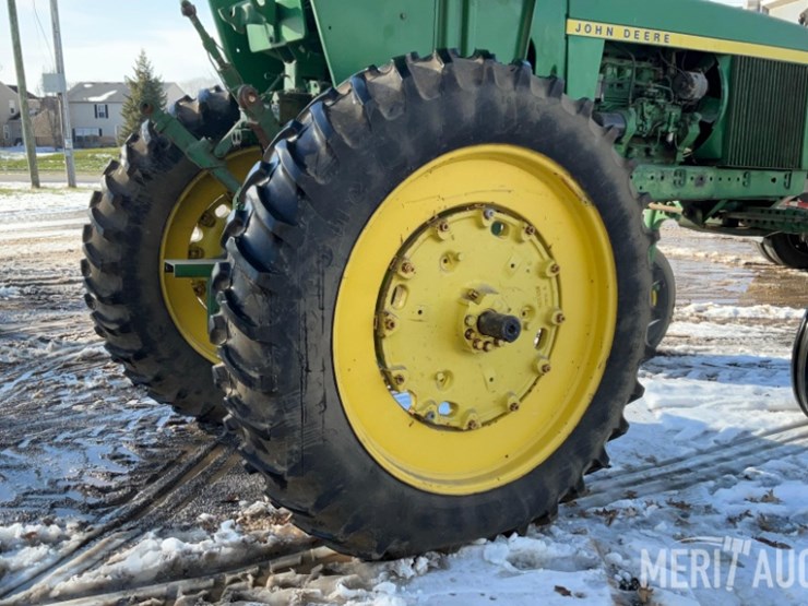 john-deere-4430-image-25