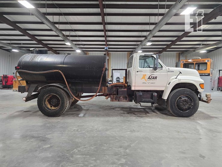 1998-ford-f800-image-6