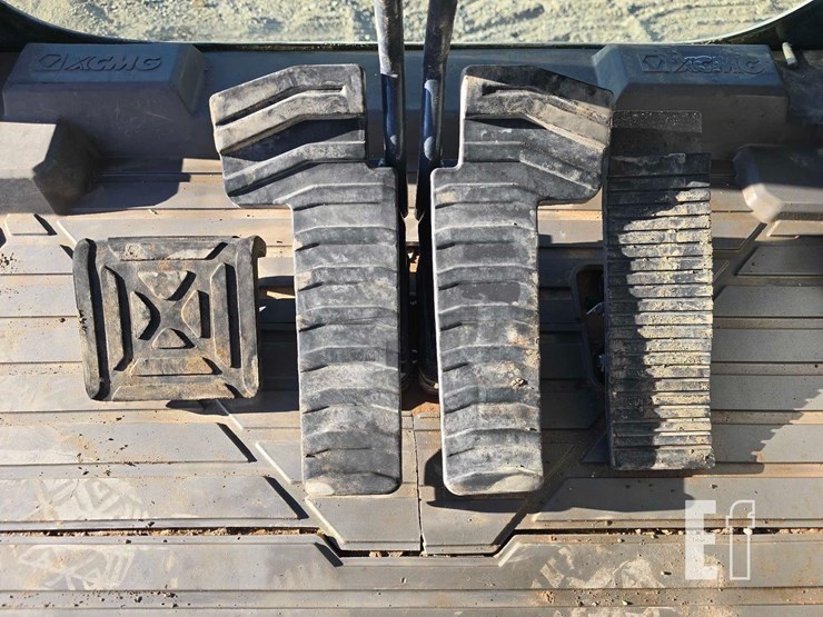 2023-xcmg-xe210u-image-14