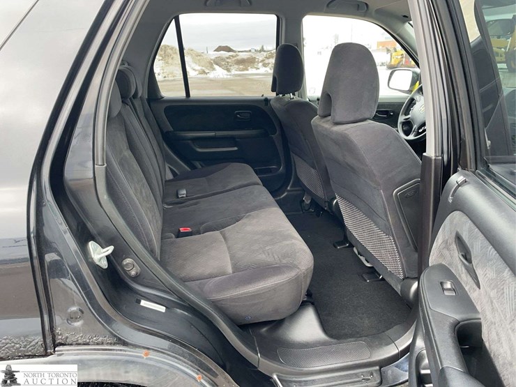 2005-honda-crv-image-24