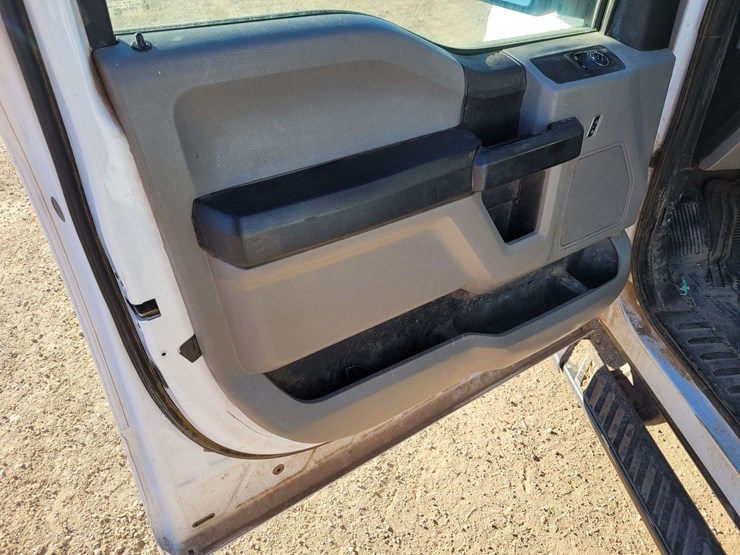 2015-ford-f150-image-5