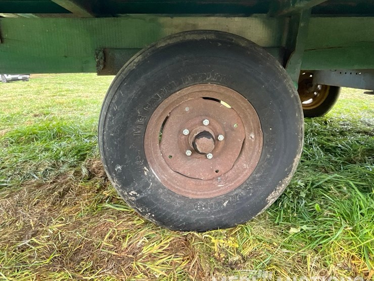 20ft.-hay-rack-with-steel-deck-image-28