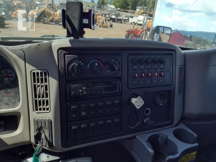 2008-international-durastar-4300-image-11