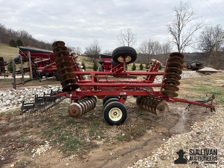 case-ih-3900-image-4