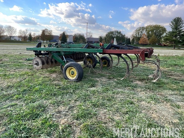 john-deere-714-image-3