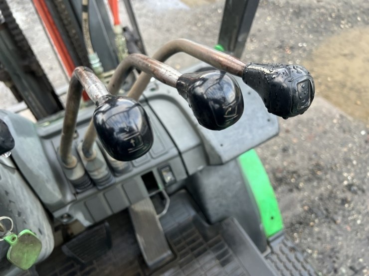 2008-mitsubishi-fg25n-image-20