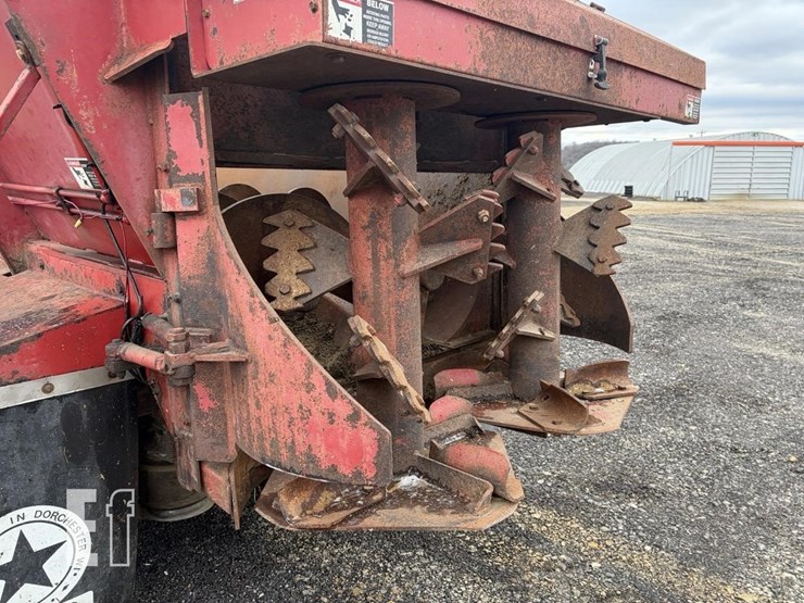 1992-freightliner-fld120-image-10