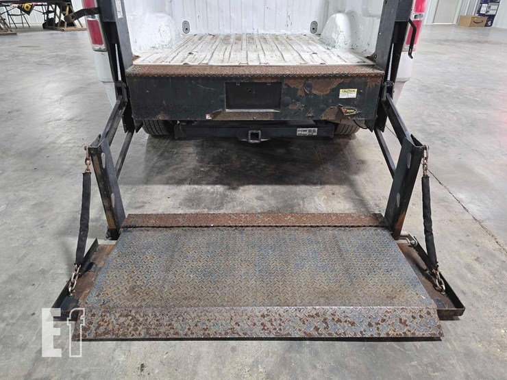 2013-ford-f150-xlt-image-13