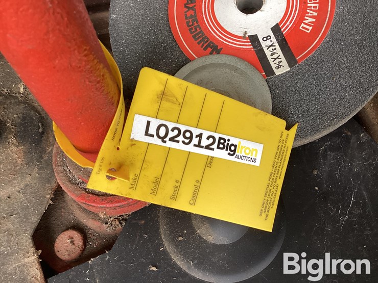 central-machinery-bench-grinder-image-18