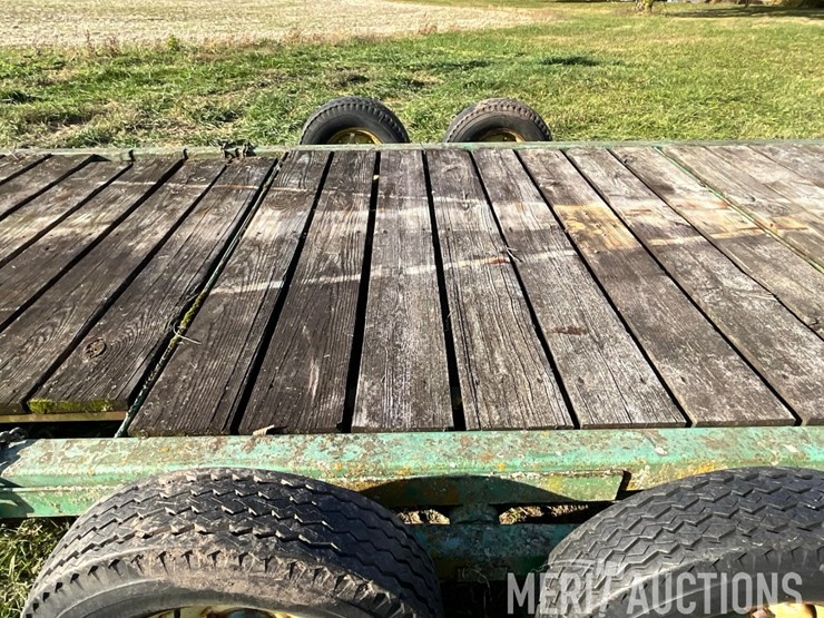 john-deere-implement-trailer-image-11