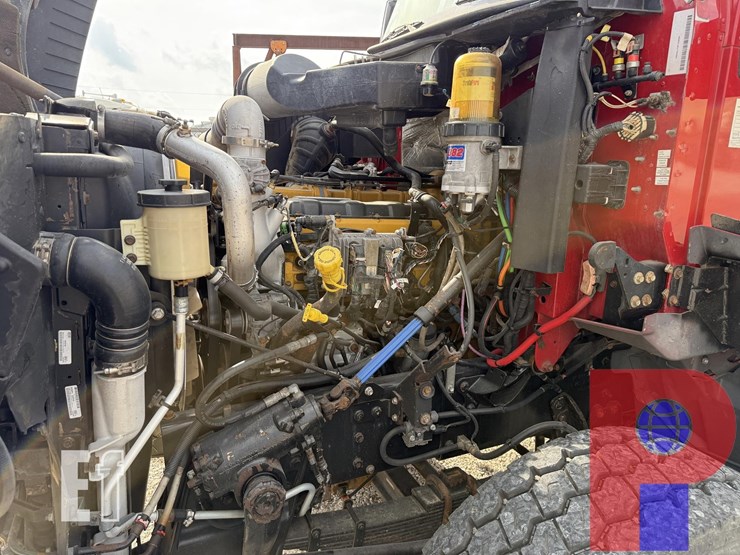 2012-caterpillar-ct660s-image-15