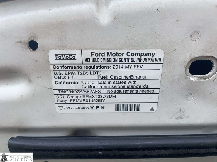 2014-ford-explorer-image-12