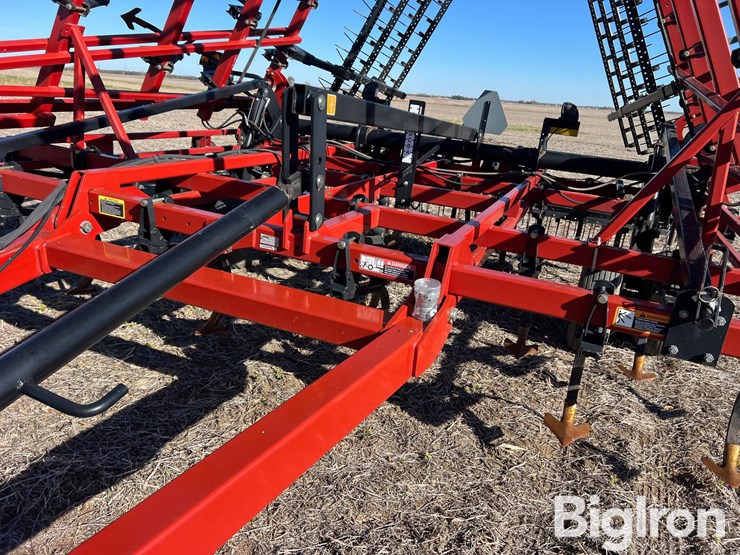 2014-case-ih-200-image-19