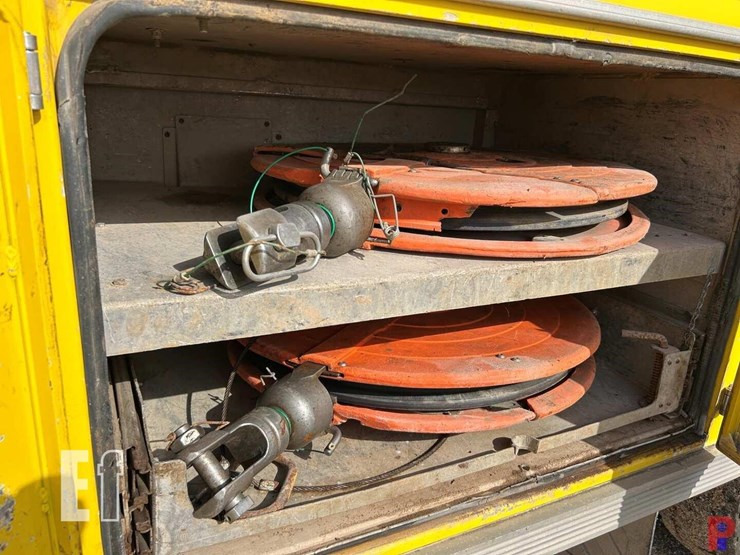 2002-freightliner-argosy-image-20