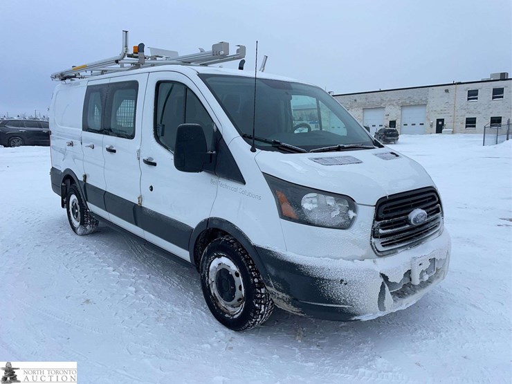 2015-ford-transit-image-8