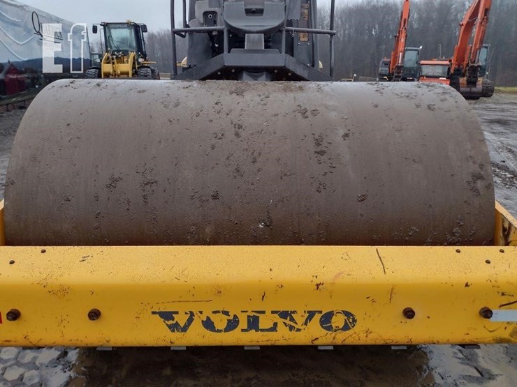 2014-volvo-sd115-image-18