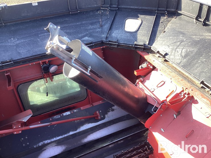 2012-case-ih-8120-image-19