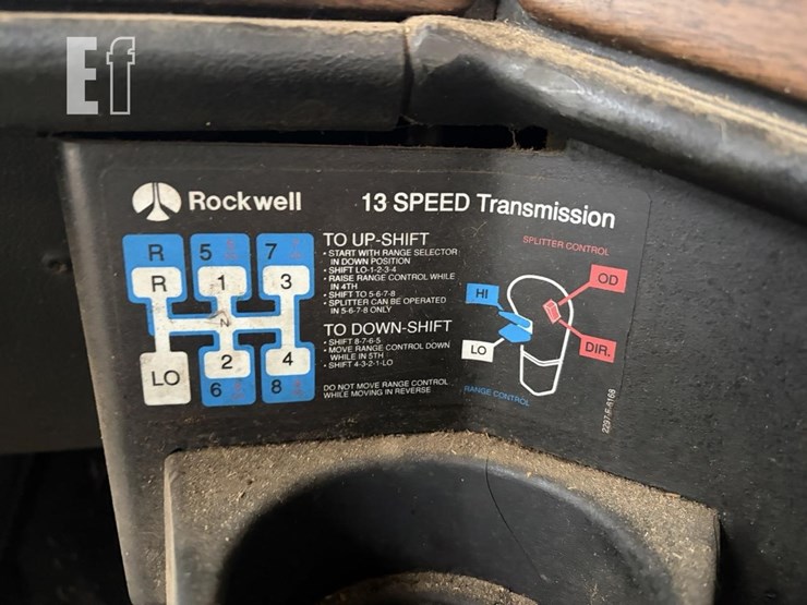 1992-freightliner-fld120-image-19