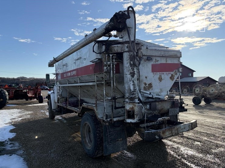 1981-international-s1900-image-2