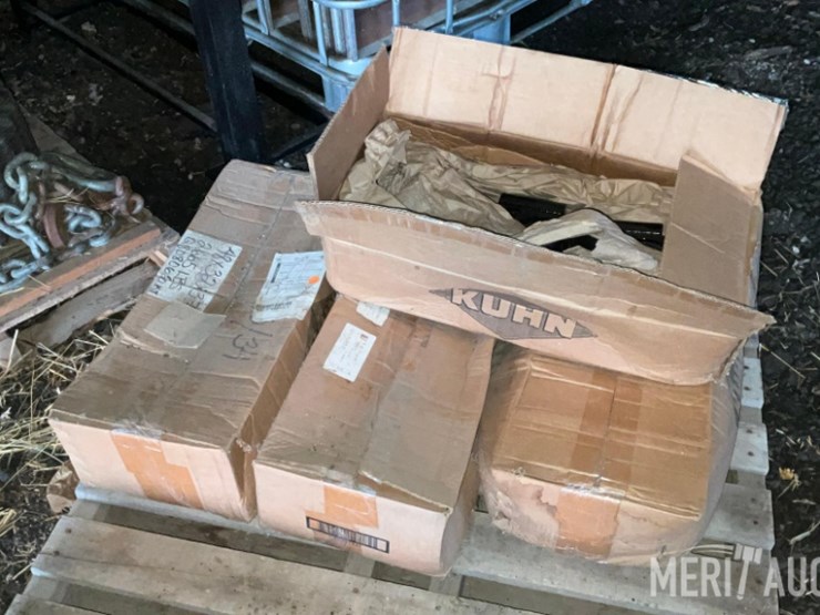 pallet-of-kuhn-krause-parts-image-6