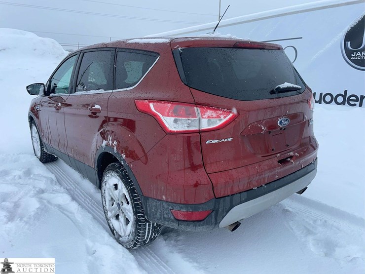 2014-ford-escape-image-3