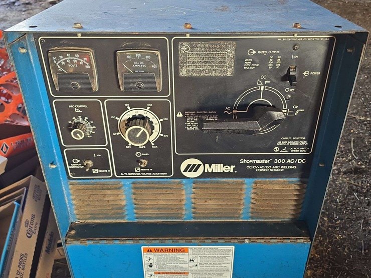 miller-shopmaster-300ac/dc-welder,-works-great,-with-wire-feed-and-leads-image-16