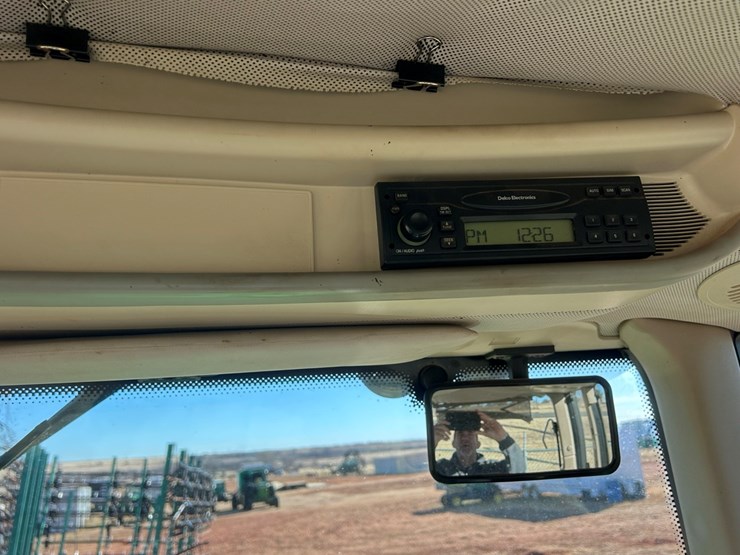 2007-john-deere-7520-image-26