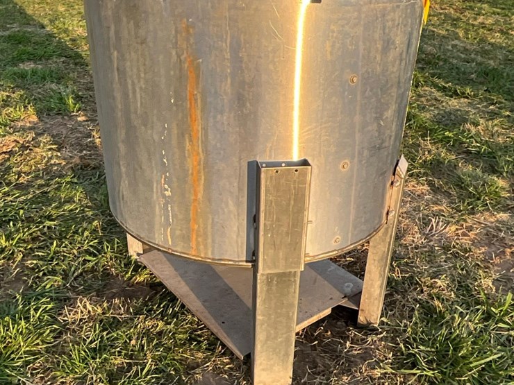 gustafson-stainless-steel-tank-on-stand-image-8