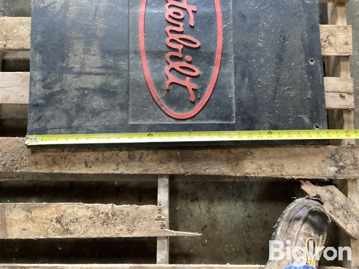 peterbilt-mud-flap-image-8