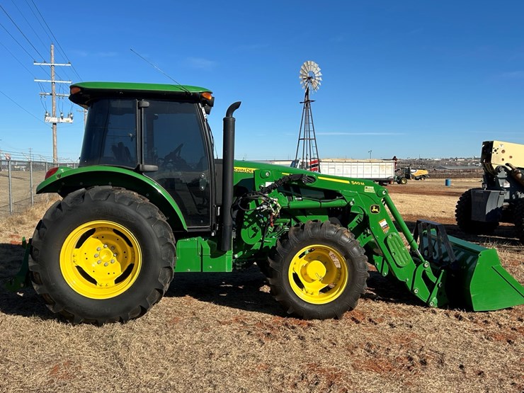 2020-john-deere-5100e-image-32