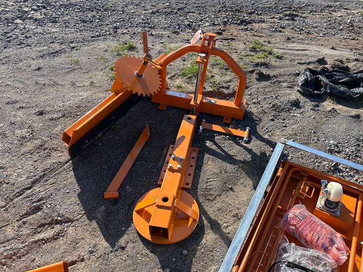 #31-•-unused-4’-3pt-grader-blade-image-1