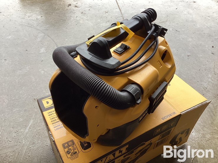 dewalt-cordless/corded-wet-dry-hepa-vac-image-12