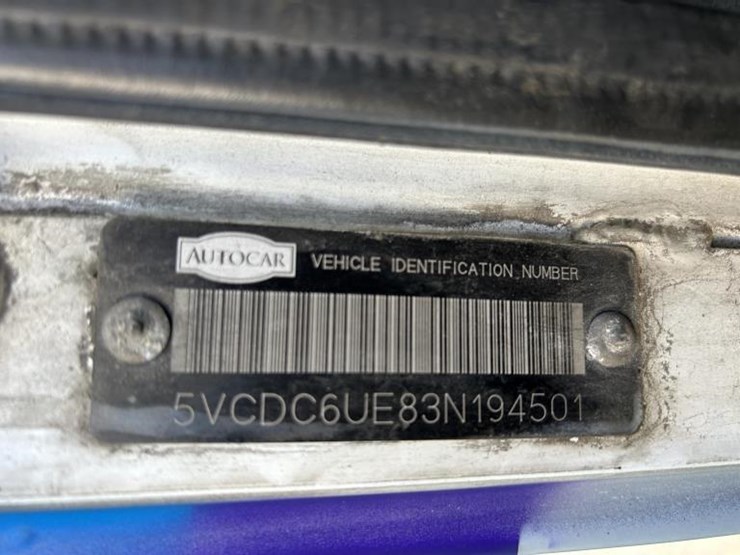 2003-autocar-wx-t/a-roll-off-truck-image-29