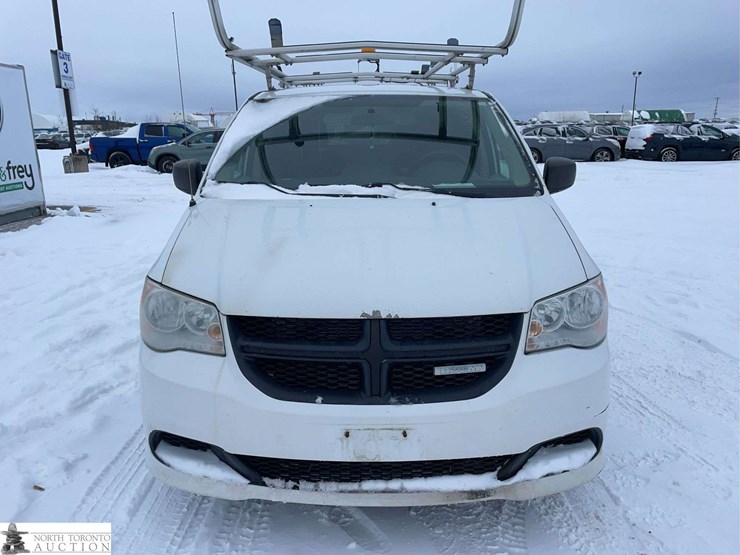 2015-ram-c/v-image-8