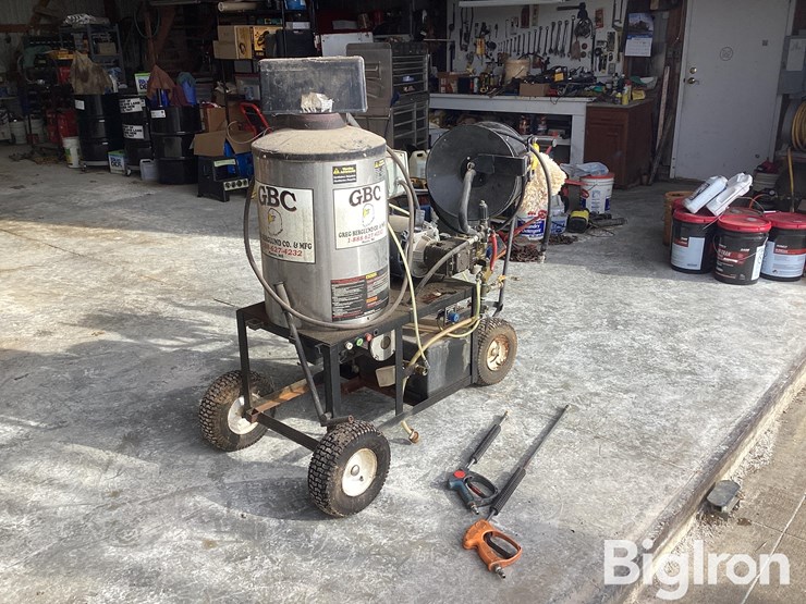 gbc-hwtgdf-power-washer-image-3