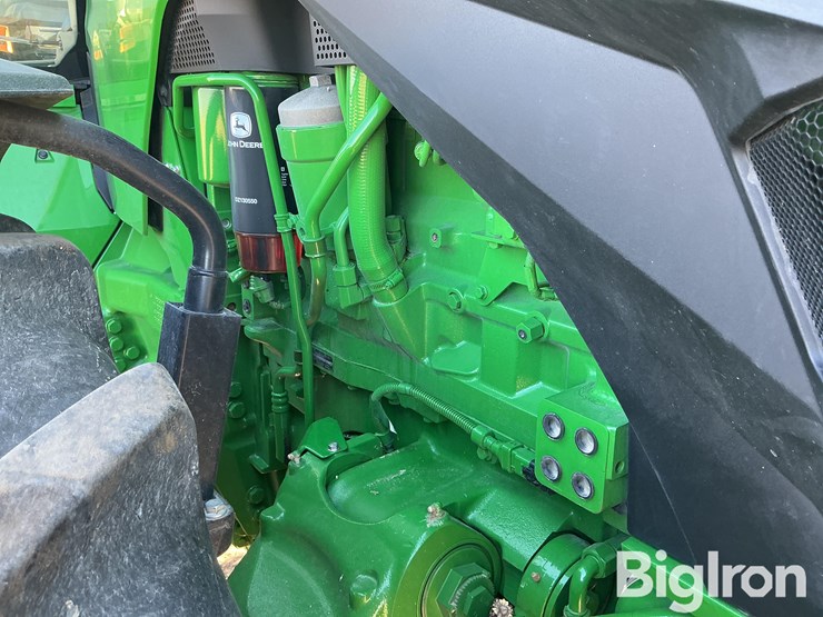 2024-john-deere-8r-370-image-19