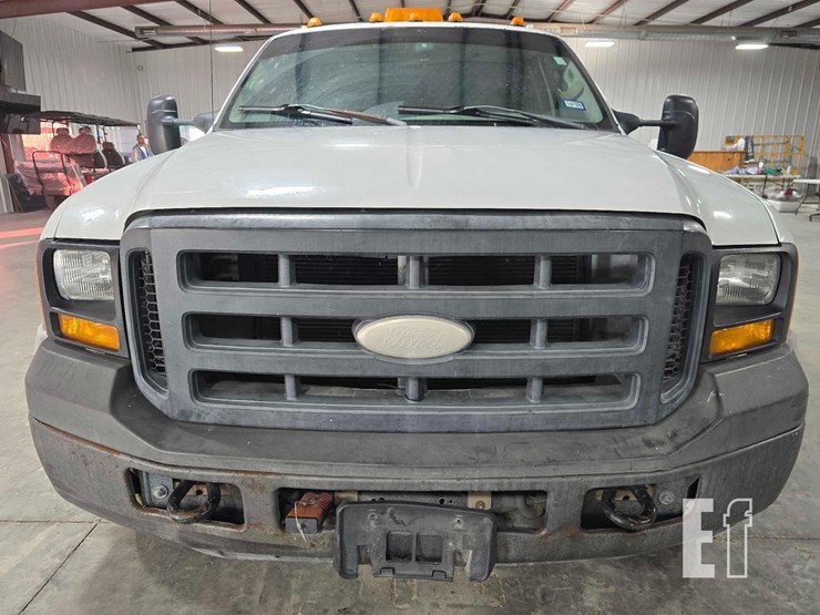 2007-ford-f550-sd-image-8