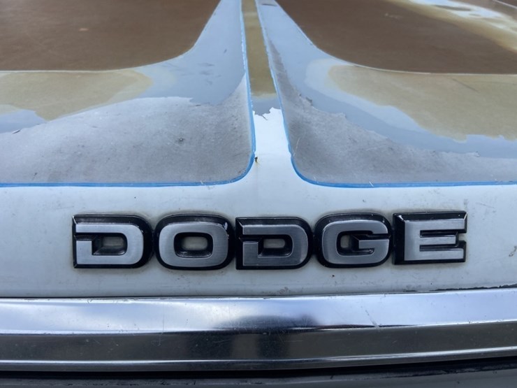 1990-dodge-ram-350-image-14