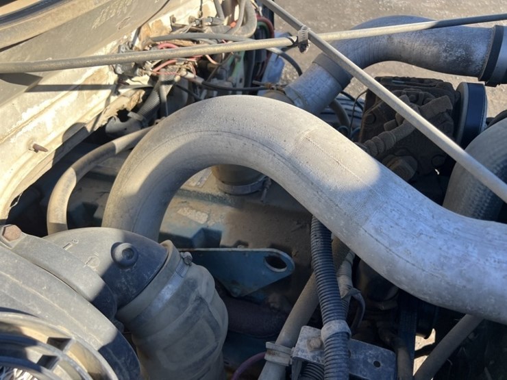 1996-international-4700-image-11