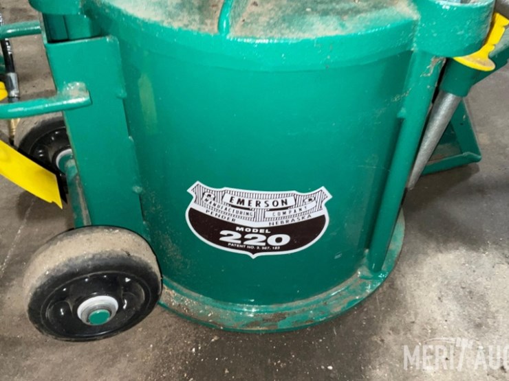 (2)-emerson-manufacturing-company-jack-model-220-image-5