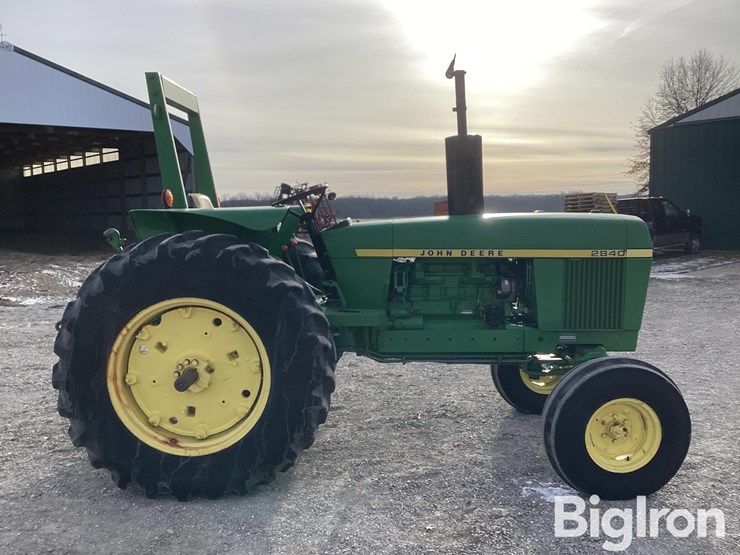 1977-john-deere-2840-image-4