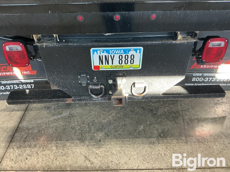 2020-chevrolet-silverado-5500hd-image-16