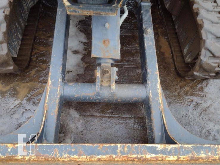 2014-hitachi-zx35u-image-21