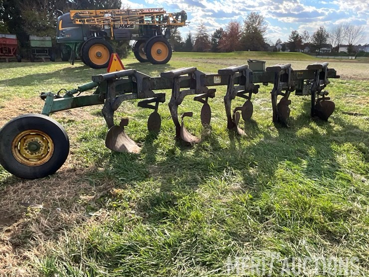 john-deere-2700-image-4