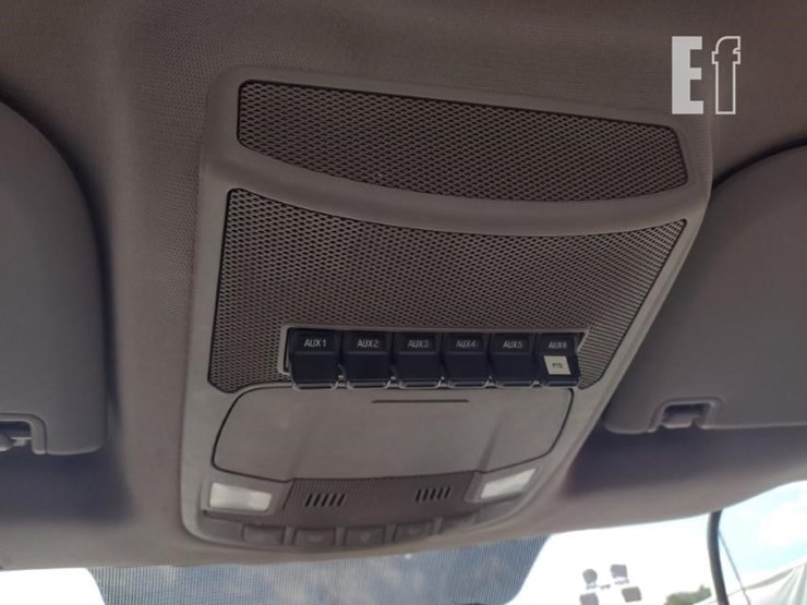 18-ford-f550-image-10