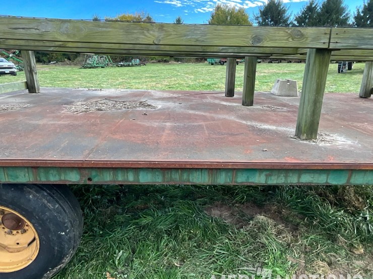 20ft.-hay-rack-with-steel-deck-image-33