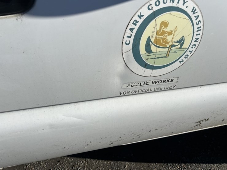 2004-chevrolet-silverado-3500-image-23