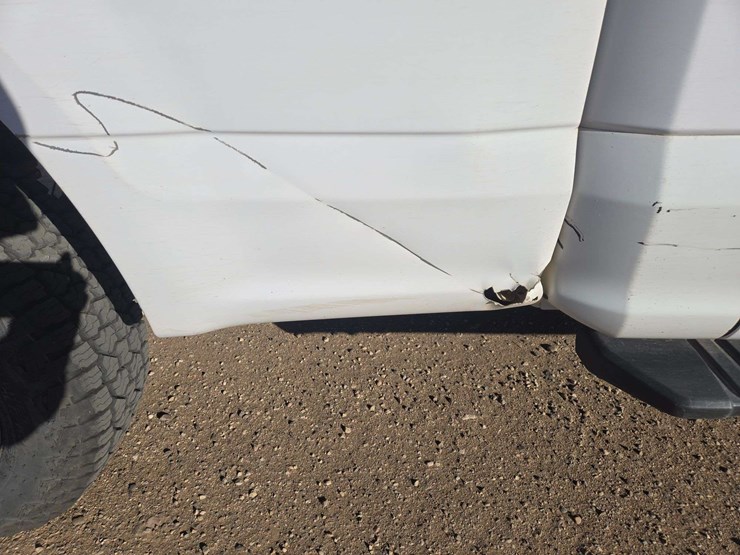 2020-ford-f150-xl-image-3